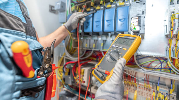 Best Licensed Electrician  in North Utica, IL